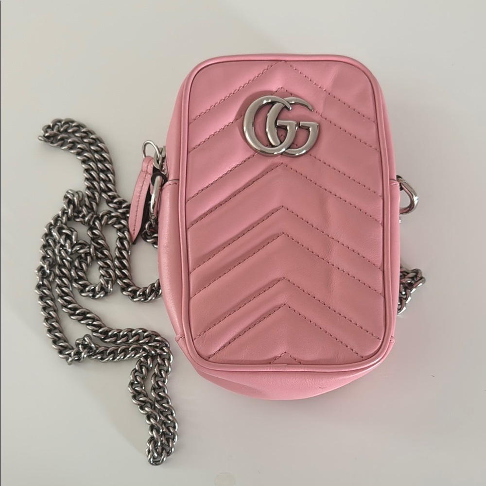 Gucci Pink Matelassé Crossbody Bag with Silver Chain